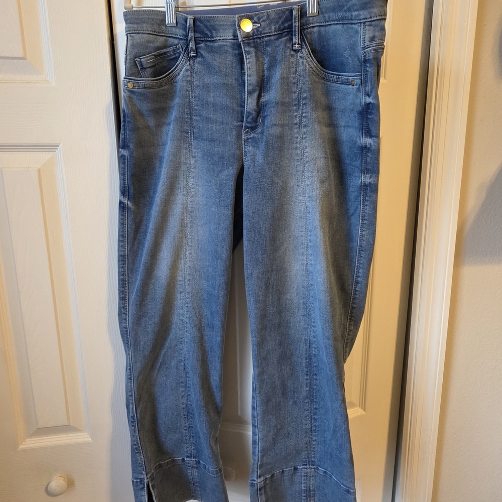 Democracy Sky Blue Cropped Jeans - Picture 7 of 7